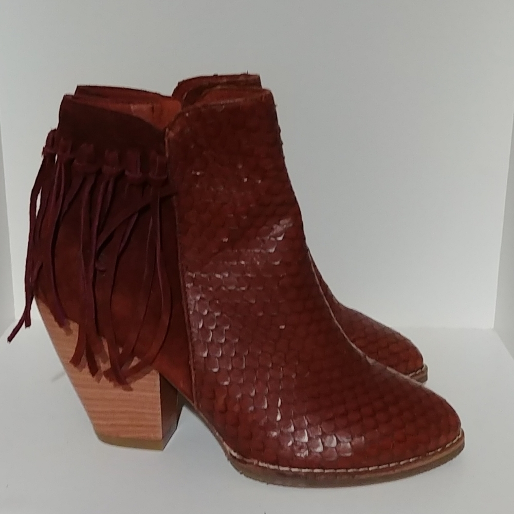 NWT Rebel with Cause Leather booties Fit 5.5 US